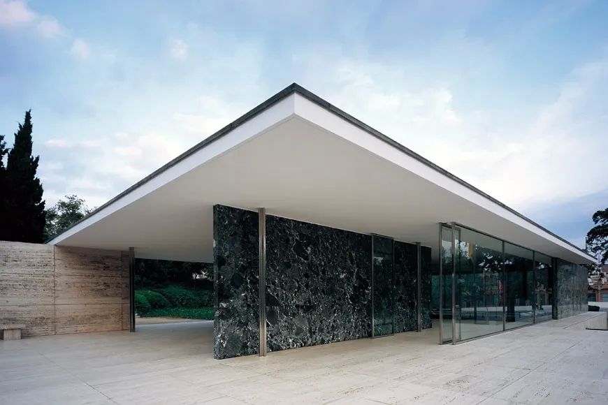 German-Pavilion-Barcelona-Mies-van-der-Rohe-01_risultato